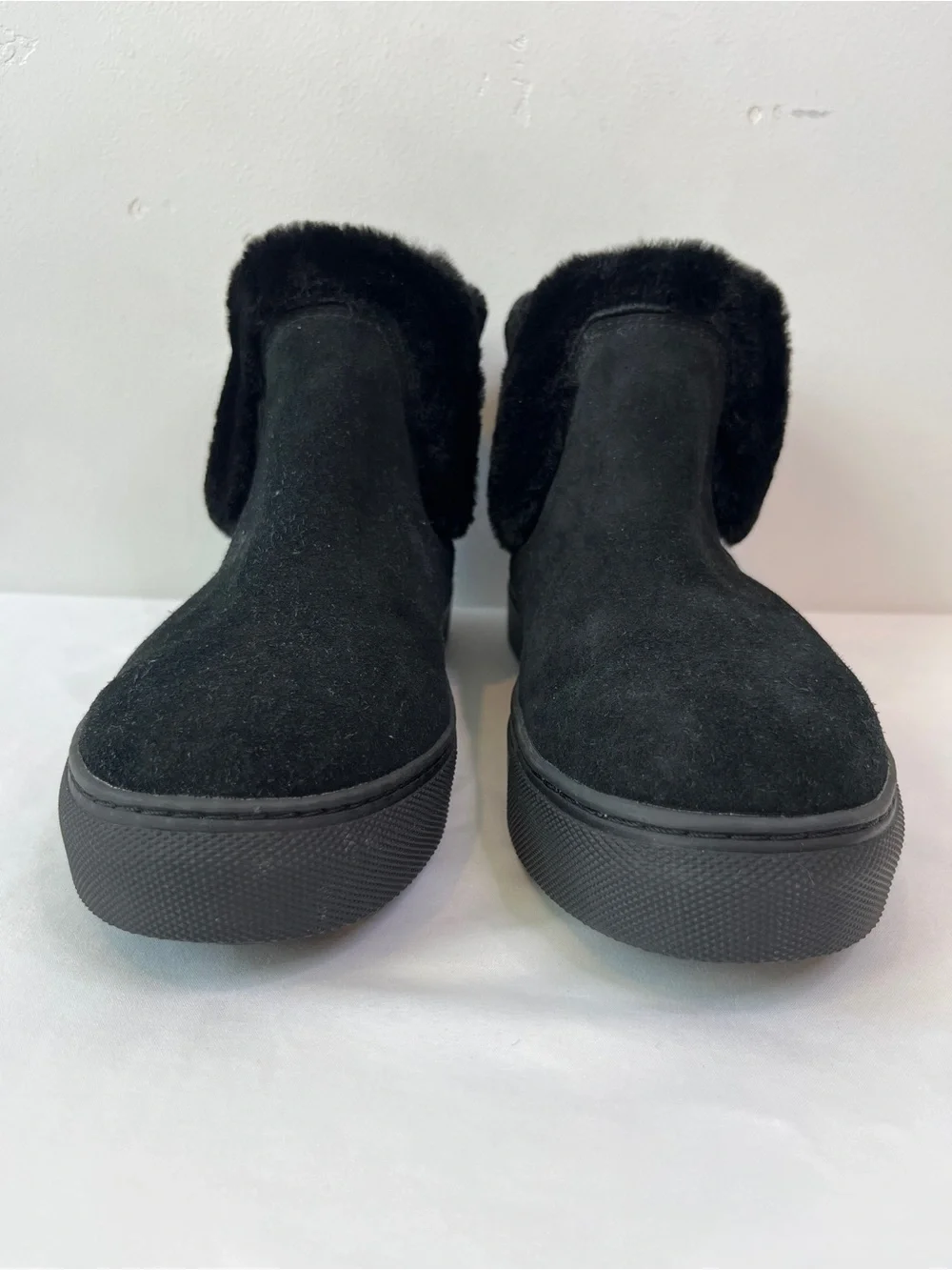 Cougar Duffy Black Suede Faux Fur Waterproof Ankle Boots Booties Womens Size 10